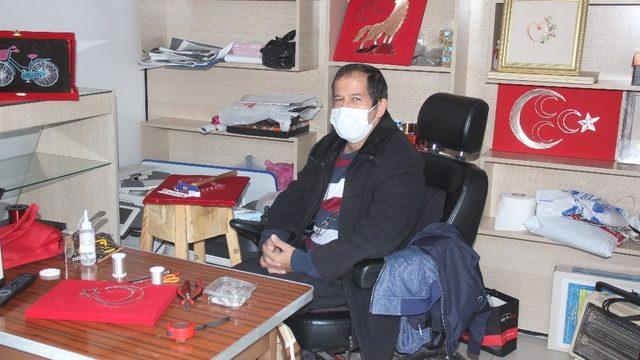 Azmiyle herkese örnek oluyor!