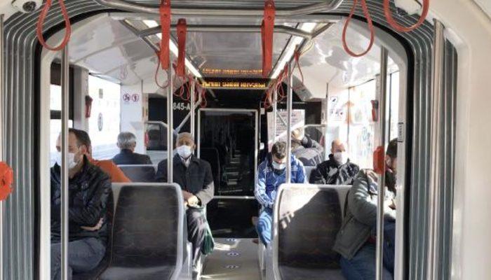 Kayseri'de tramvaylarda koronavirüse karşı 'konuşmayalım' uyarısı!