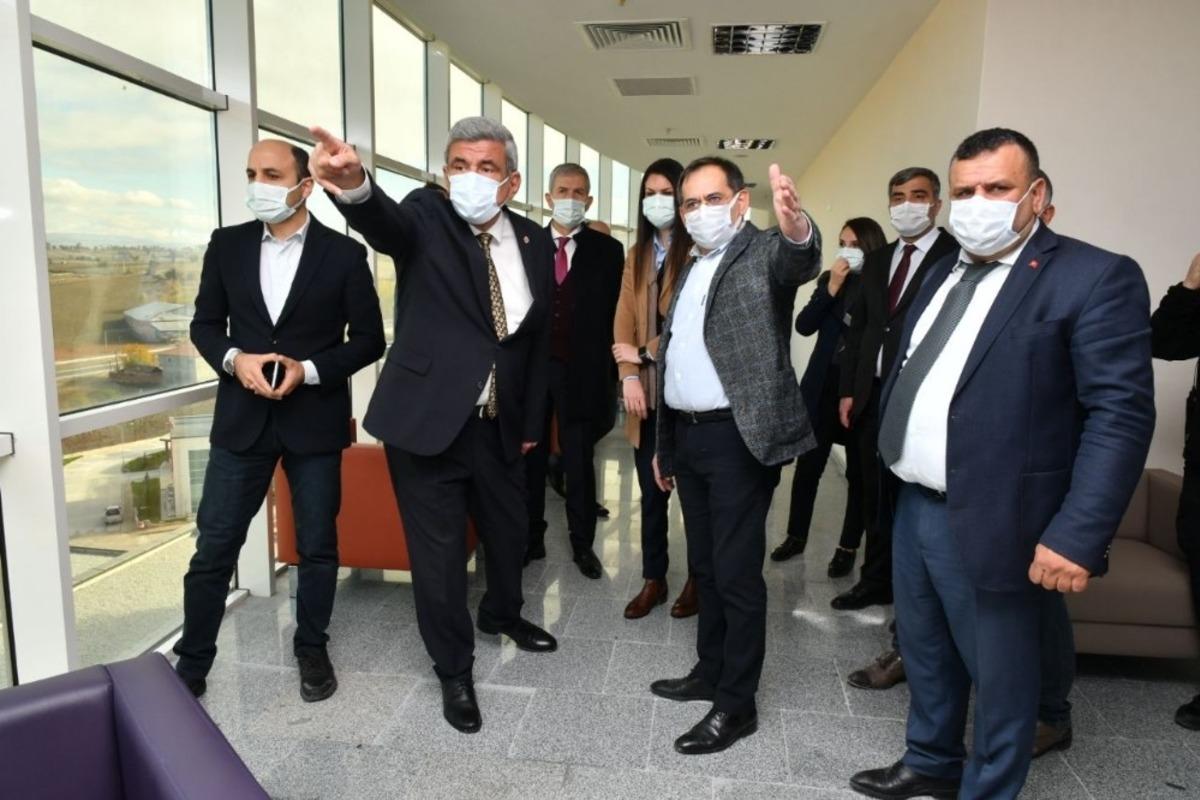 Başkan Demir: &ldquo;Vezirk&ouml;pr&uuml; Hastanesi sadece il&ccedil;eye değil b&ouml;lgeye de hizmet verecek&rdquo;
