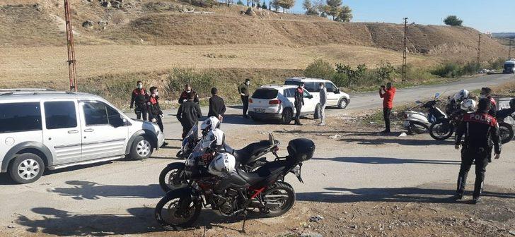 Av tüfekleri, fişekler ve tabanca ele geçirildi G1