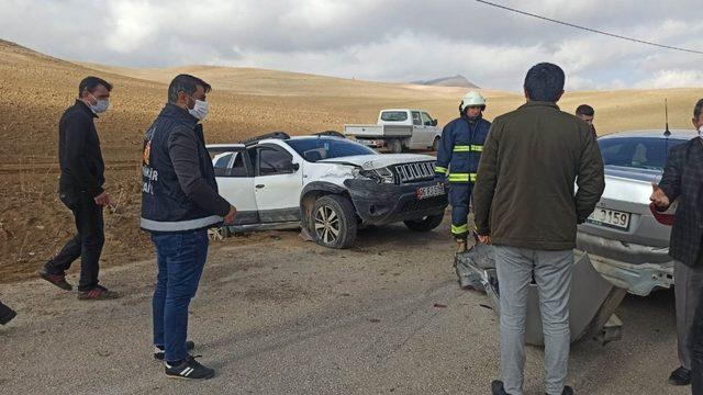 Düğün konvoyunda kaza: 1 yaralı