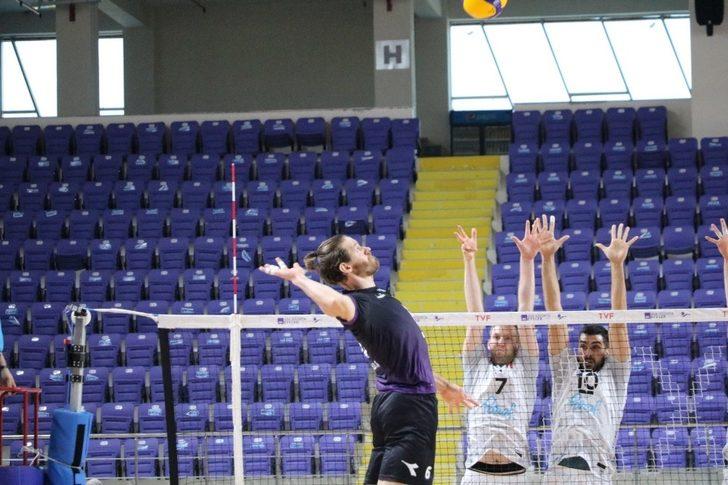 AXA Sigorta Efeler Ligi: Afyon Belediye Yüntaş: 3 - Halkbank: 2 G2