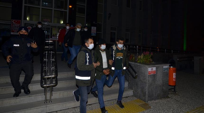 &Ccedil;orum'da eşinin akrabalarına silahlı saldırı d&uuml;zenleyen zanlı tutuklandı