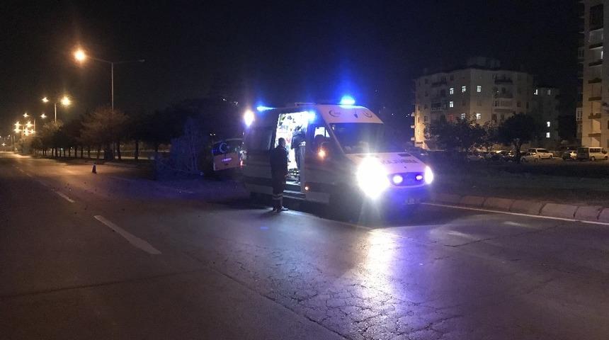 Kayseri yoldan &ccedil;ıkan ticari taksi ağa&ccedil;lara &ccedil;arparak durabildi