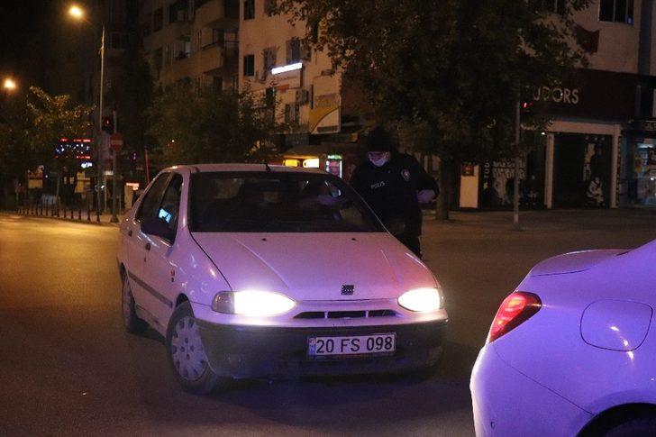 Denizli’de kısıtlamalarda sokağa çıkan gence 3 bin 150 TL cezai işlem uygulandı G4