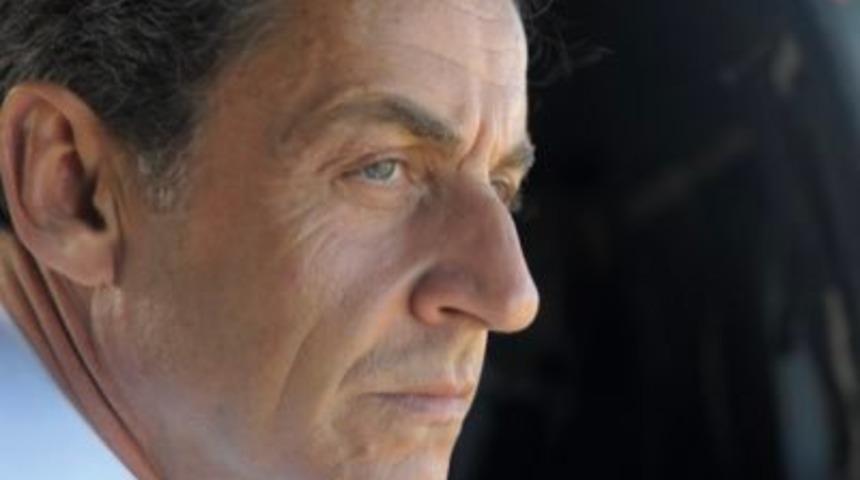 Fransa eski cumhurbaşkanı Sarkozy yolsuzluktan hakim karşısında