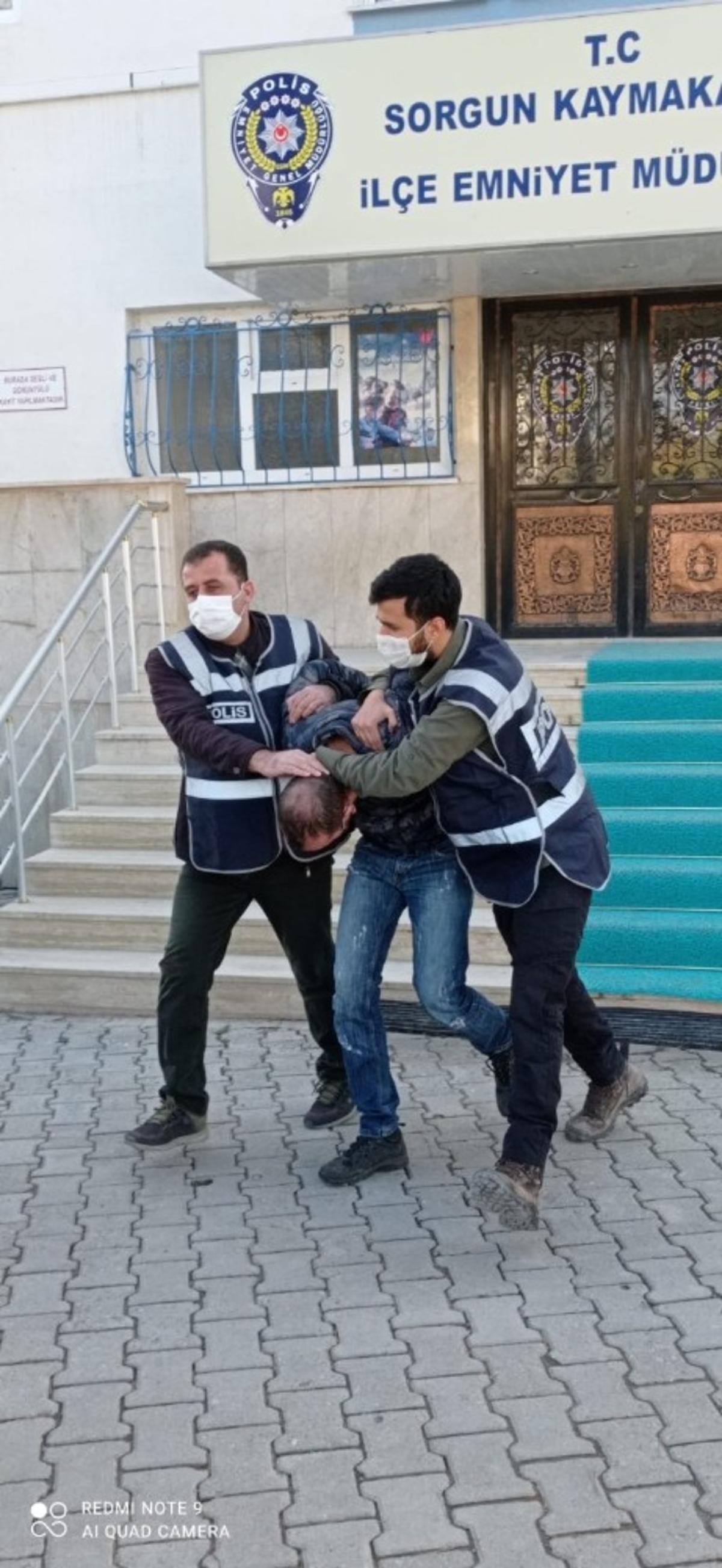 Sahte altın bozdurdular, kamerayı fark etmediler