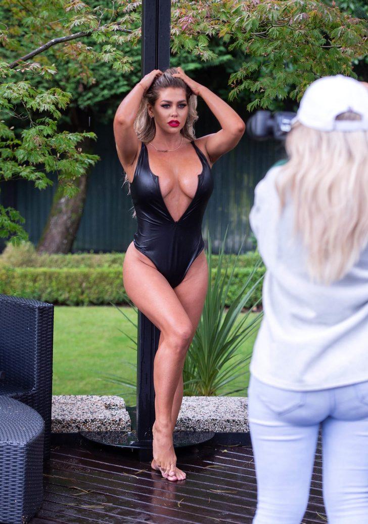 Bianca Gascoigne'nin 2021 takvimi için Türkiye'de poz verdi!  G5