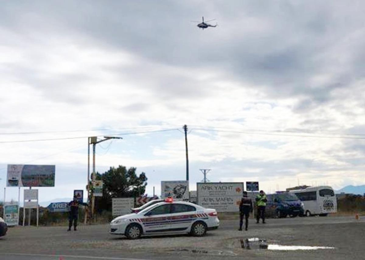 Jandarma havadan trafik kontrol&uuml; yaptı
