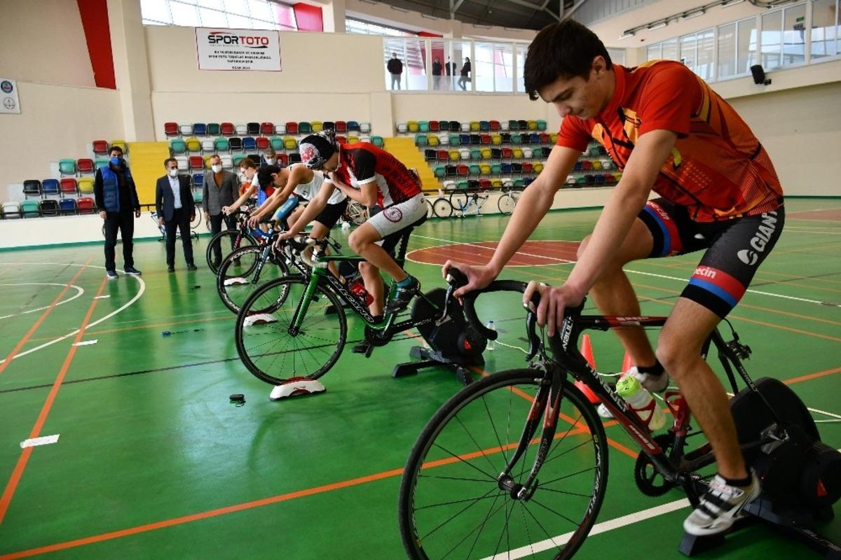 Triatlon&rsquo;da Balıkesir bisiklet etabı heyecanı