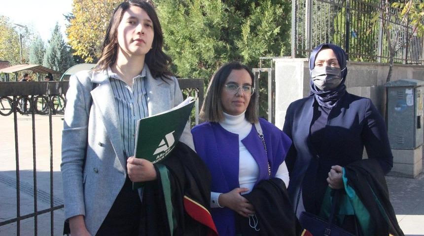 Bin 570 farklı numaradan rahatsız edilen doktorun duruşması yapıldı