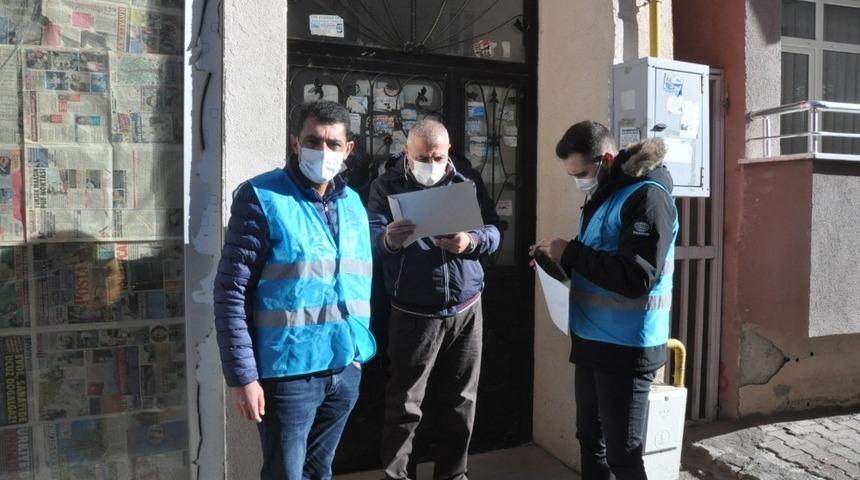 Kars&rsquo;ta vaka evlerinin kapılara uyarı yazısı