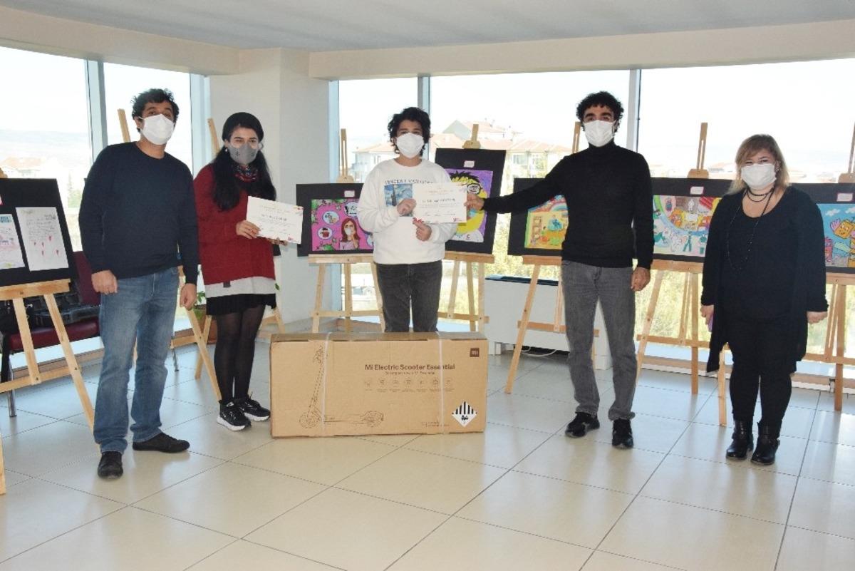 &Ccedil;ocuklar Coronavir&uuml;s&rsquo;&uuml; b&ouml;yle resimledi