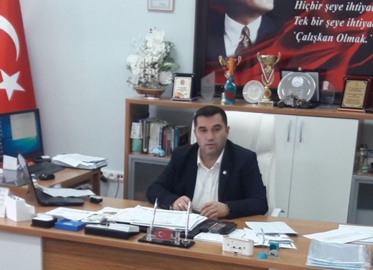 &Ouml;ğretmenler G&uuml;n&uuml;&rsquo;n&uuml; uzaktan kutladılar, Hatay&rsquo;a fidan diktirdiler