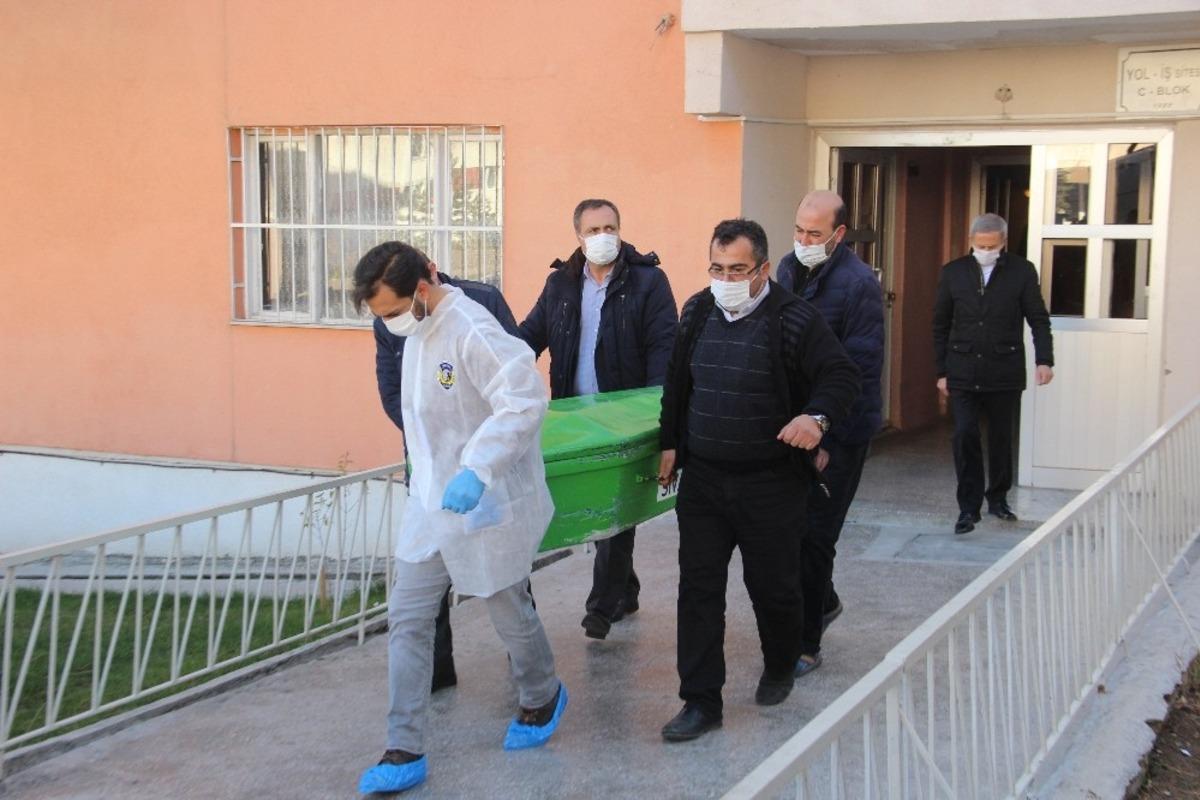 Yalnız yaşayan yaşlı kadın evinde &ouml;l&uuml; bulundu