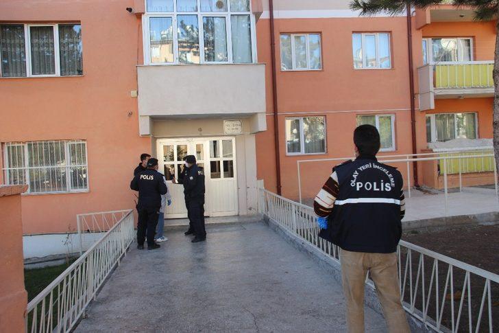 Yalnız yaşayan yaşlı kadın evinde ölü bulundu G2