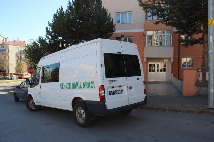 Yalnız yaşayan yaşlı kadın evinde ölü bulundu G4