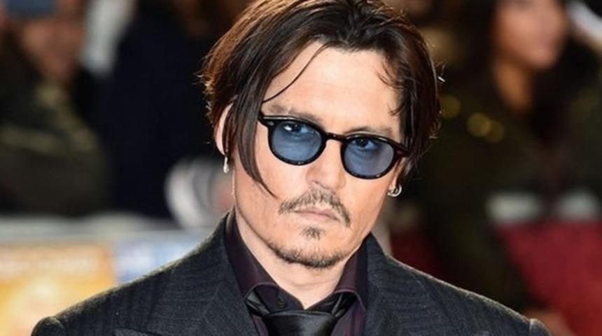 Kariyeri sallantıda olsa da ödülü ona verdiler! Johnny Depp parmaklıklar ardından paylaştı 