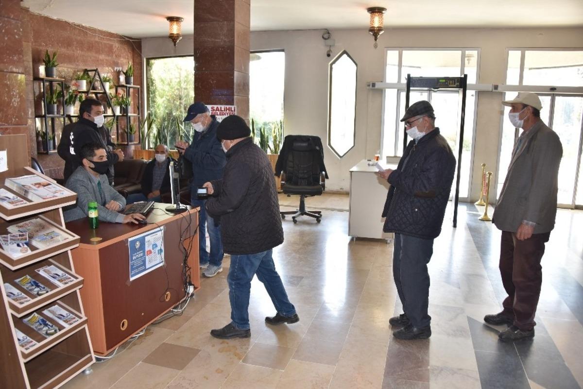 Salihli Belediyesi&rsquo;nde HES kodu uygulaması başladı