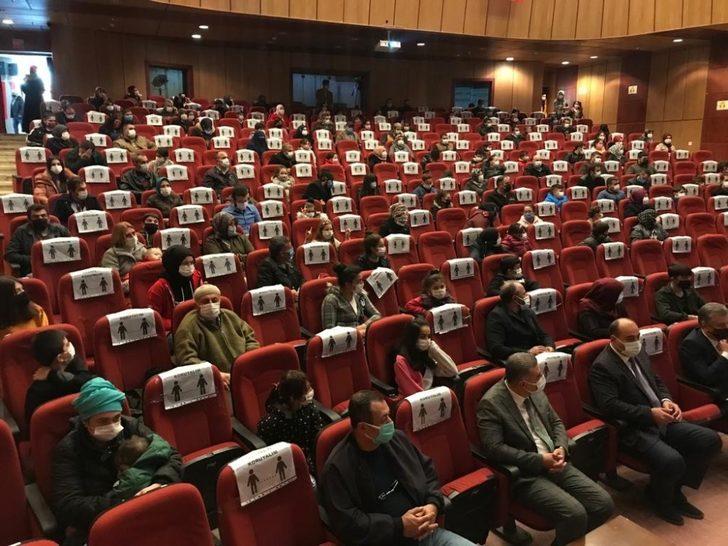 Milliyetçi Hareket Partisi’nden öğrencilere tablet desteği G2