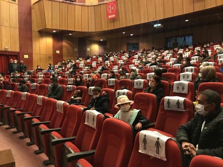 Milliyetçi Hareket Partisi’nden öğrencilere tablet desteği G3