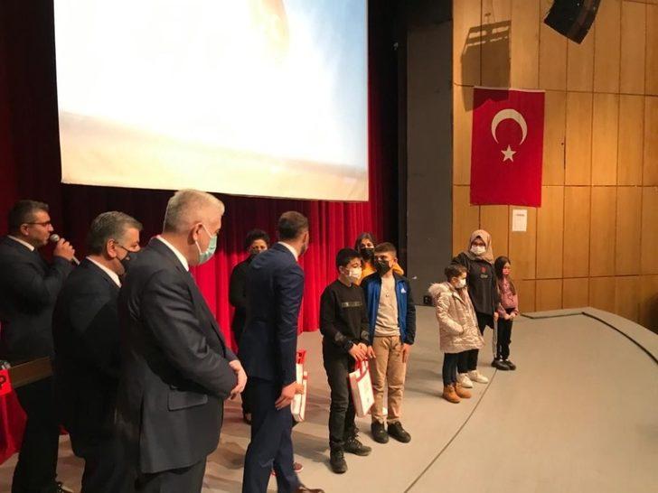 Milliyetçi Hareket Partisi’nden öğrencilere tablet desteği G5