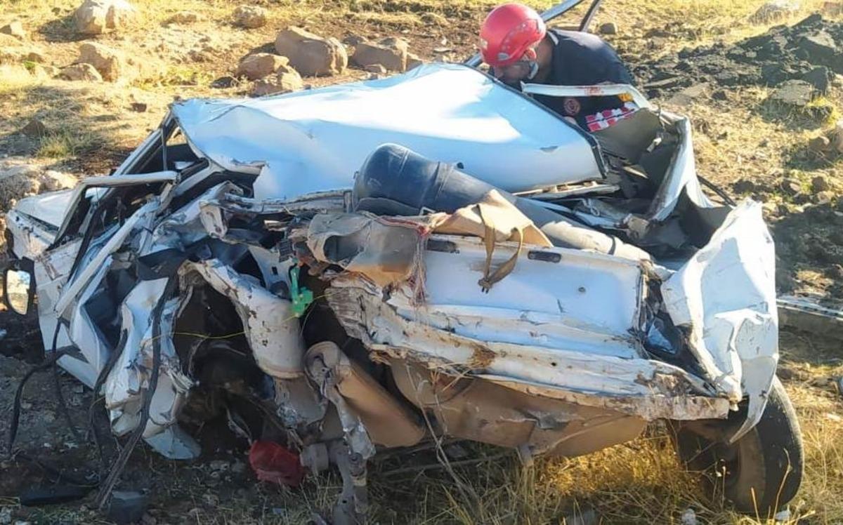 Şanlıurfa&rsquo;da otomobil takla attı: 2 yaralı