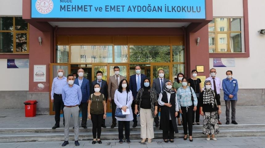 Niğde Belediye Başkanı &Ouml;zdemir&rsquo;den 24 Kasım &Ouml;ğretmenler G&uuml;n&uuml; mesajı