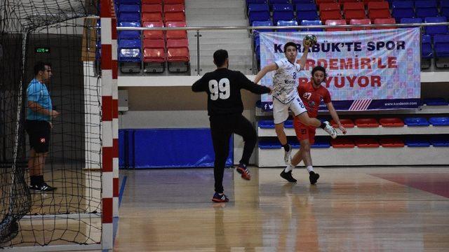 Karabük Yenişehir GSK 31 - Mersin İdman Yurdu Hentbol SK 27