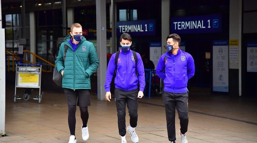 Medipol Başakşehir kafilesi, İngiltere'de