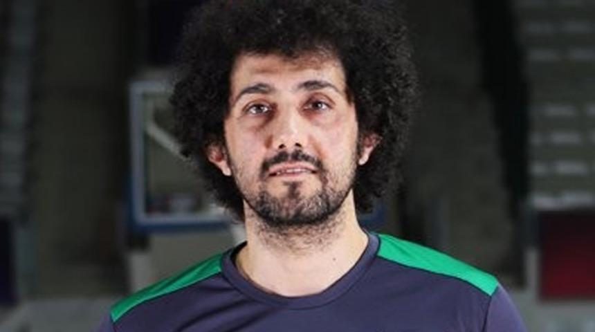 Frutti Extra Bursaspor, Tutku A&ccedil;ık ile yollarını ayırdığını a&ccedil;ıkladı