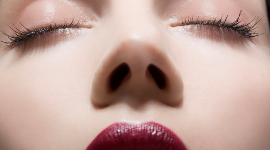 Taktik gibi taktik! Anında 10 yaş genç görünmenin sırrı