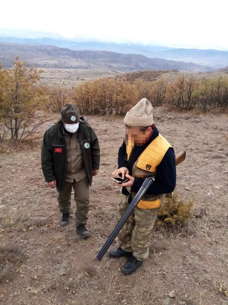 Belgesiz avlanan avcıya ceza G3