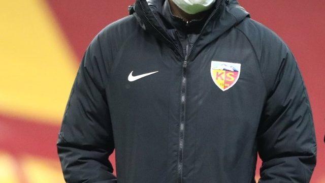 Hasan Hüseyin ilk kez yedek başladı