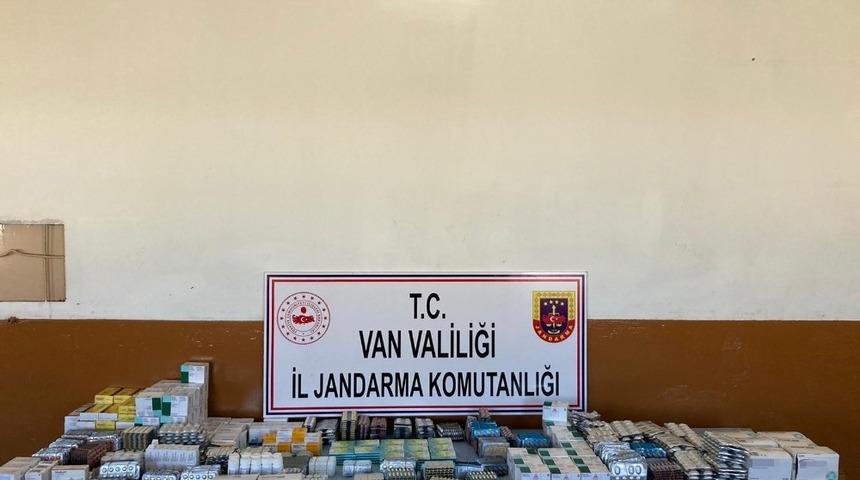 Başkale&rsquo;de arazide gizlenmiş tıbbi ila&ccedil; ele ge&ccedil;irildi