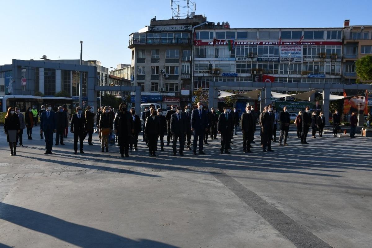 S&ouml;ke&rsquo;de &Ouml;ğretmenler G&uuml;n&uuml; kutlandı