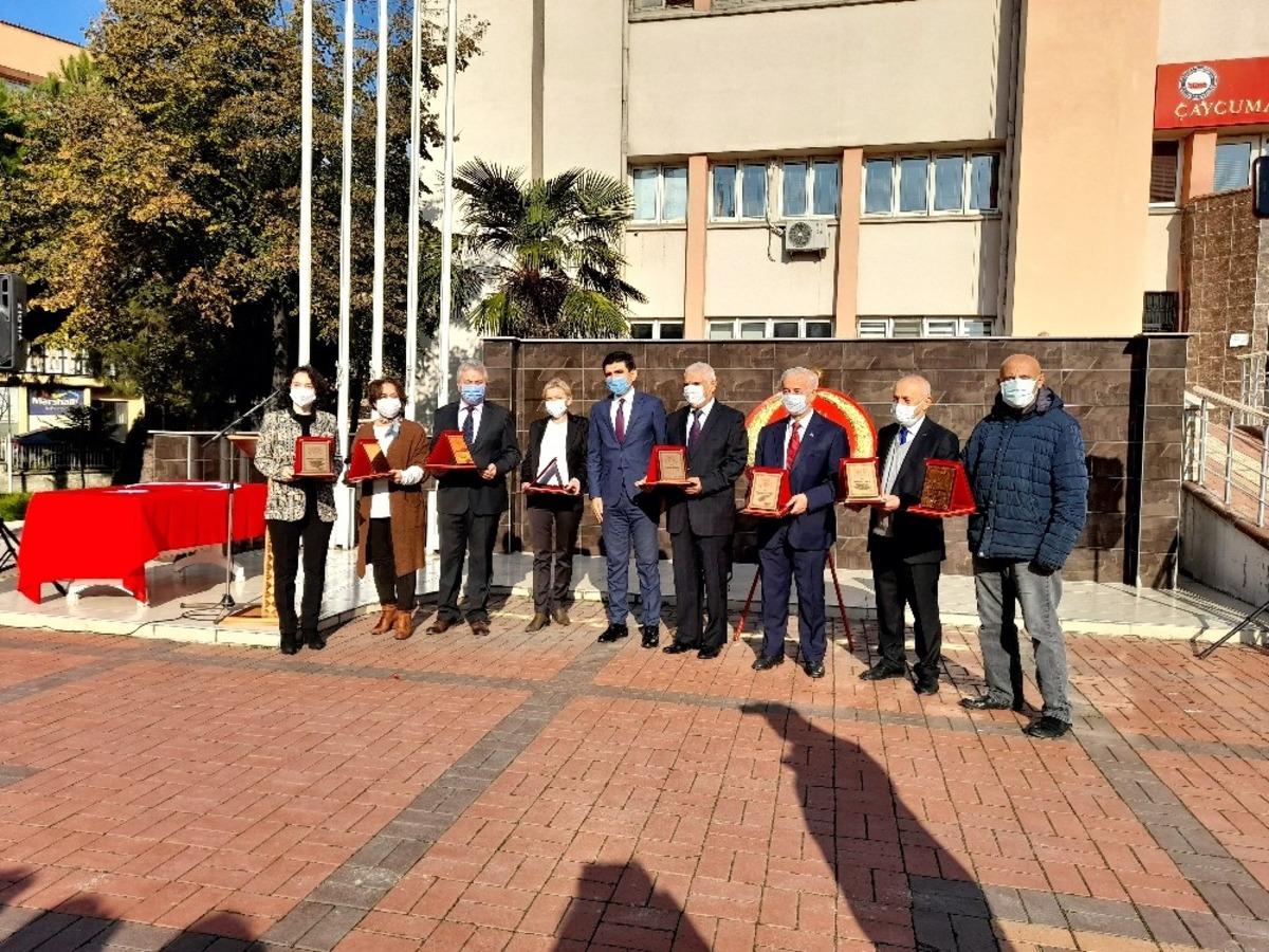 &Ccedil;aycuma&rsquo;da &Ouml;ğretmenler G&uuml;n&uuml; kutlandı