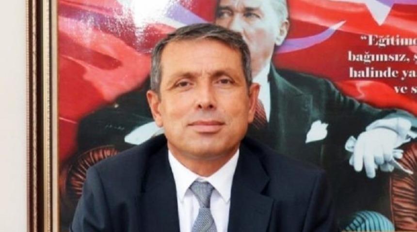 Çelebi: “Öğretmenler günü buruk kutlanıyor”