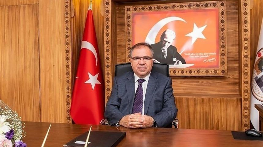 Kaymakam T&uuml;rk&ouml;z&rsquo;den &Ouml;ğretmenler G&uuml;n&uuml; mesajı