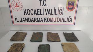 İzmit'te 7 adet ceylan derisine yazılı Tevrat ve İncil ele geçirildi