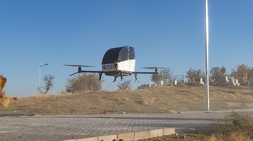 Siirtli kaşif hayalindeki uçan araba Ayyıldız'ı uçurmayı başardı