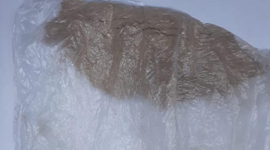 Otobüsteki yolcudan uyuşturucu ele geçirildi