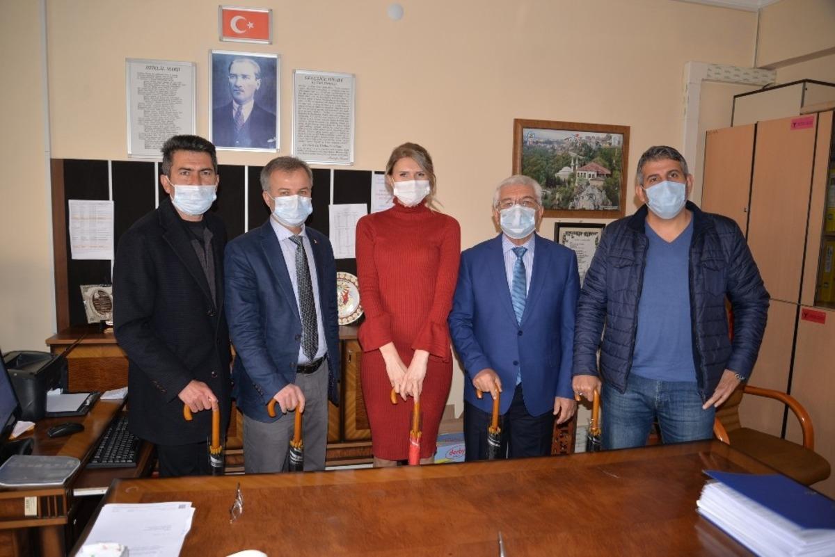 Belediye Başkan Yardımcısı Melek Subaşı &ouml;ğretmenleri ziyaret etti