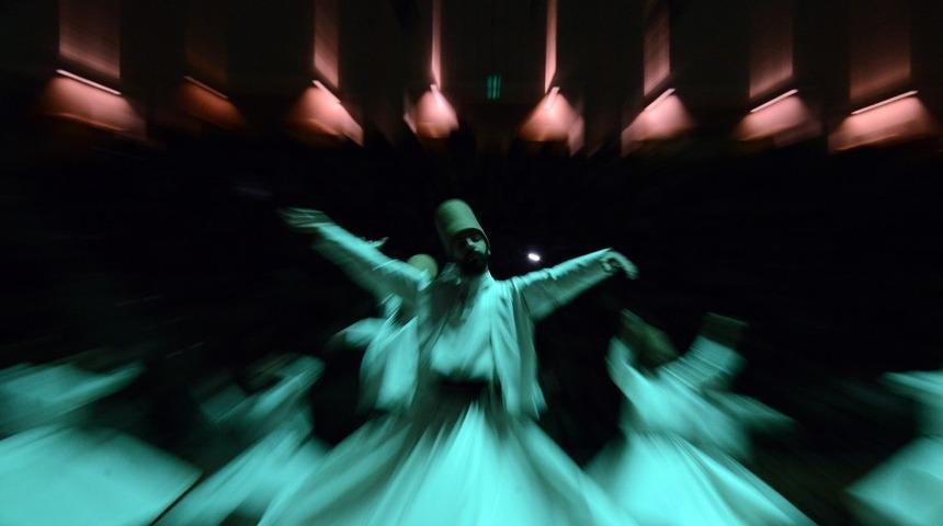 Hz. Mevlana&rsquo;ya sınırlı anma t&ouml;reni