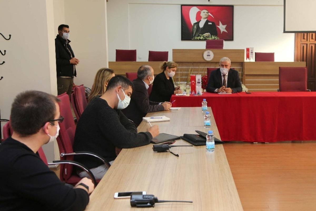 Deprem Komisyonu Efeler&rsquo;de &ccedil;alışmalara başladı