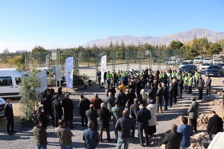 Niğde’de 3 bin 422 öğretmen için fidan dikildi G1