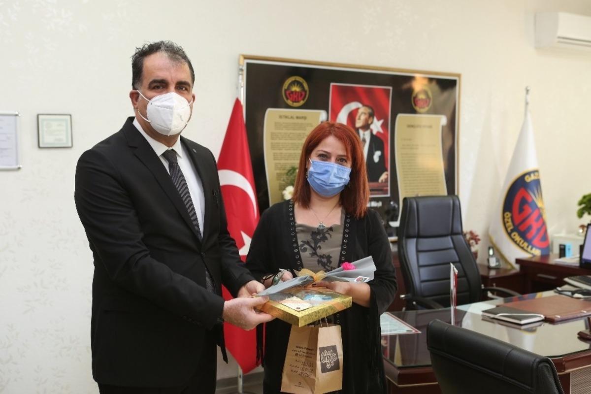 GKV &Ouml;zel Okulları&rsquo;nda &Ouml;ğretmenler G&uuml;n&uuml; kutlandı