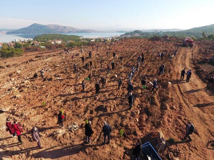Ayvalık’ta anlamlı Öğretmenler Günü etkinliği G2