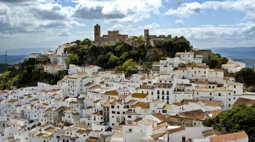 Bombaların, Polisin, Su&ccedil;un ve İşsizliğin Olmadığı Marinaleda Kasabası