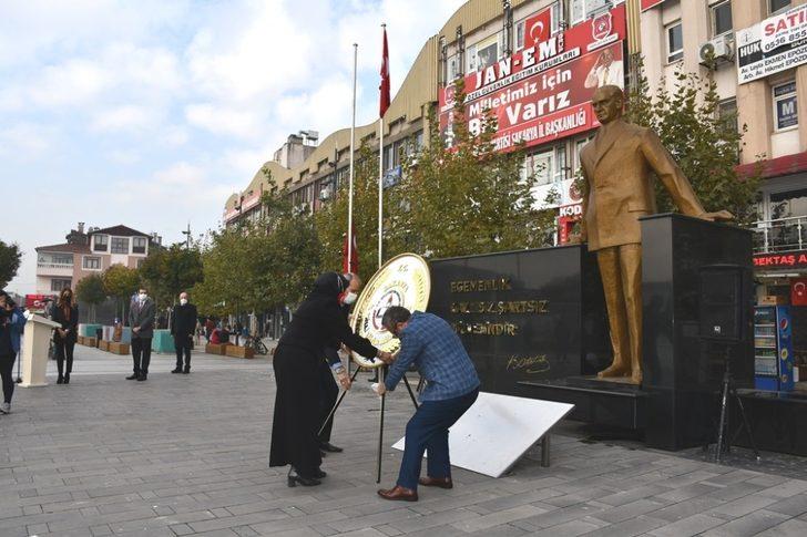 Sakarya’da Öğretmenler Günü kutlandı G1